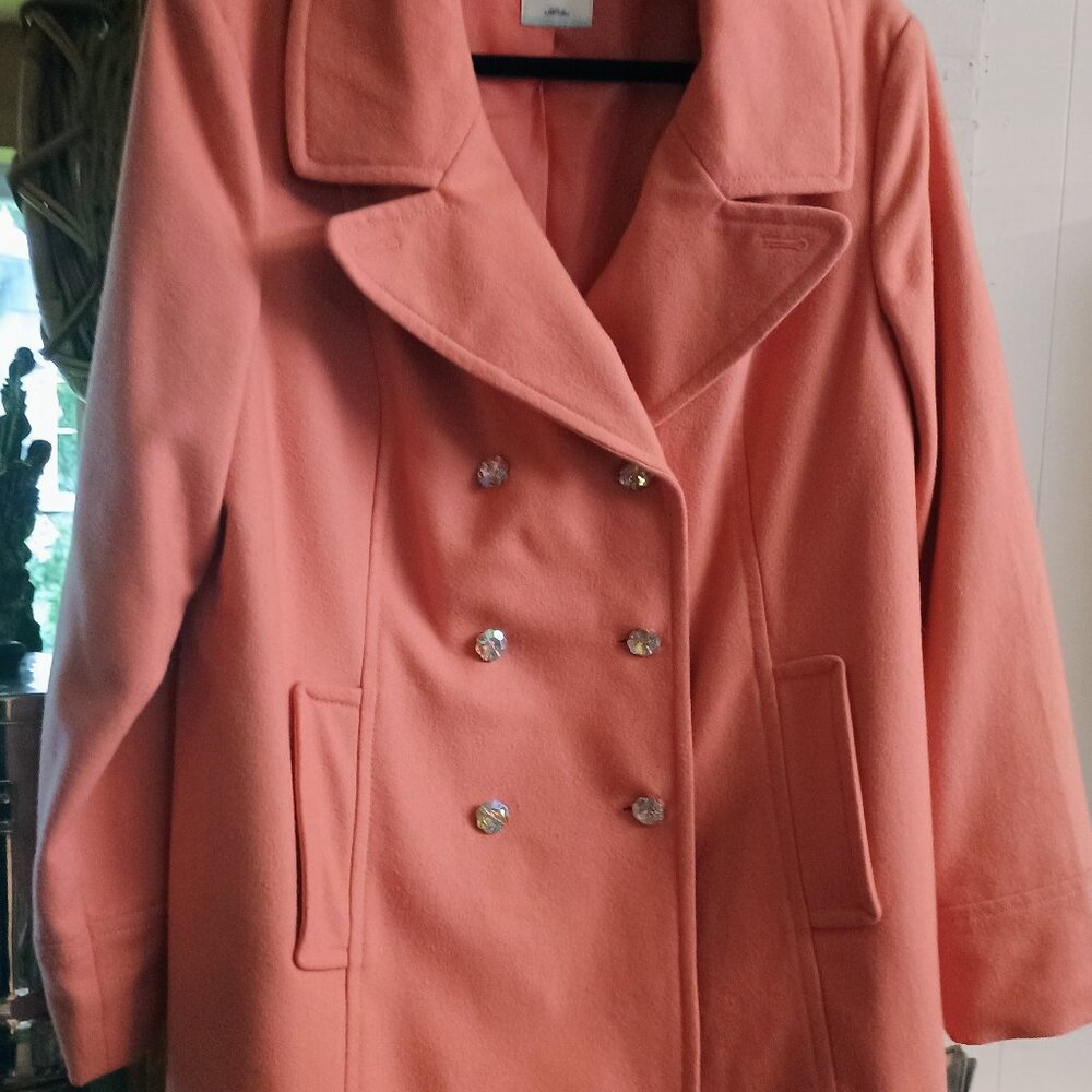 Peach wool blazer with stylish buttons